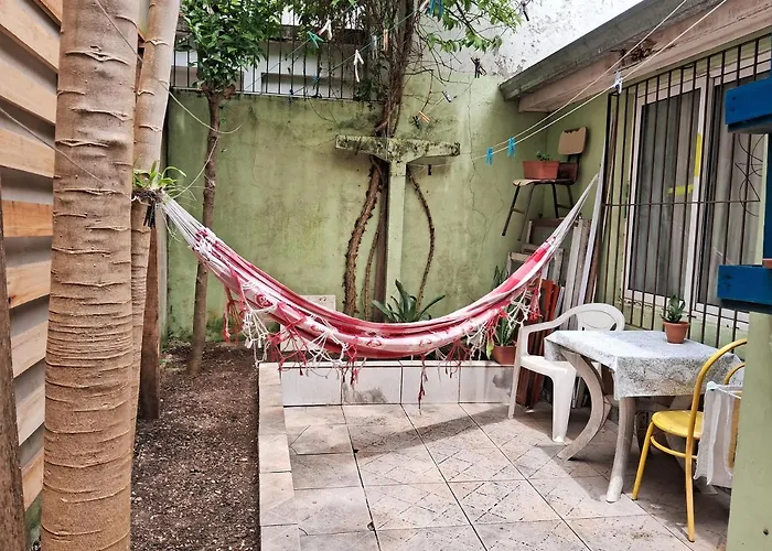 Os Fora De Casa *